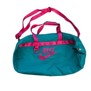 Vintage NIKE Duffle Bag